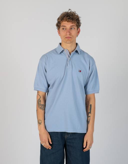 Vintage Tommy Hilfiger m t-shirt in light blue