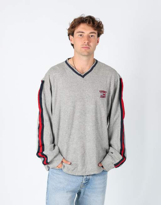 Vintage Tommy Hilfiger xl knit sweatshirt in light grey