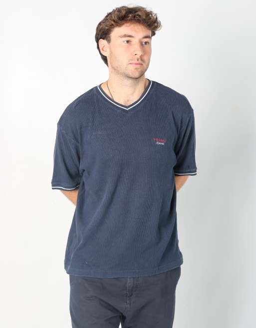 Vintage Tommy Hilfiger xl t-shirt in navy blue