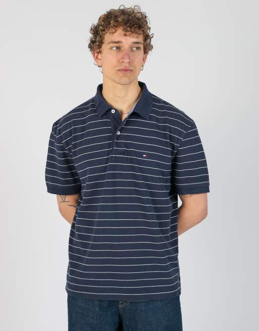Vintage Tommy Hilfiger xl t-shirt in navy blue, 2 of 4