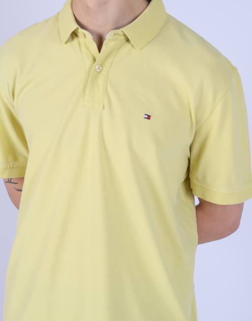 Vintage Tommy Hilfiger xl t-shirt in yellow, 4 of 4