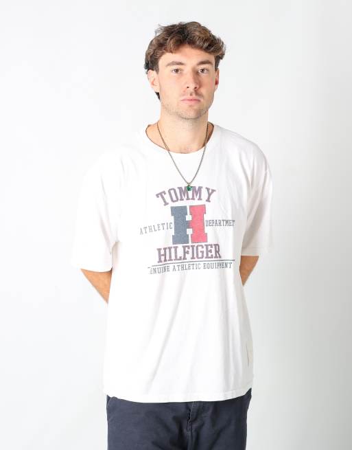 Vintage Tommy Hilfiger xxl t-shirt in ivory