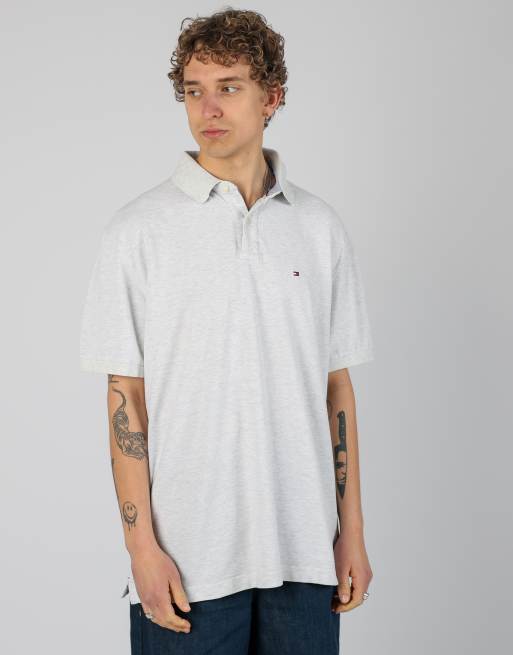 Vintage Tommy Hilfiger xxl t-shirt in light grey