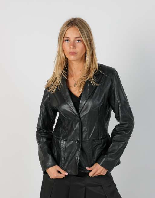 Vintage Unbranded M leather jacket in black, 1 of 4