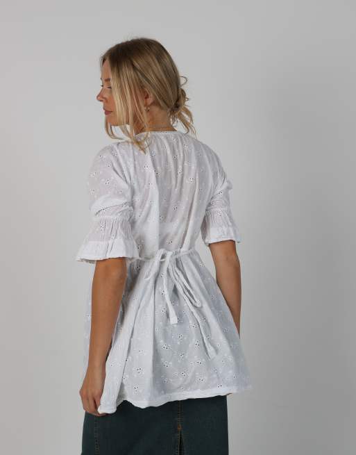Vintage Unbranded S blouse in white, 2 of 4