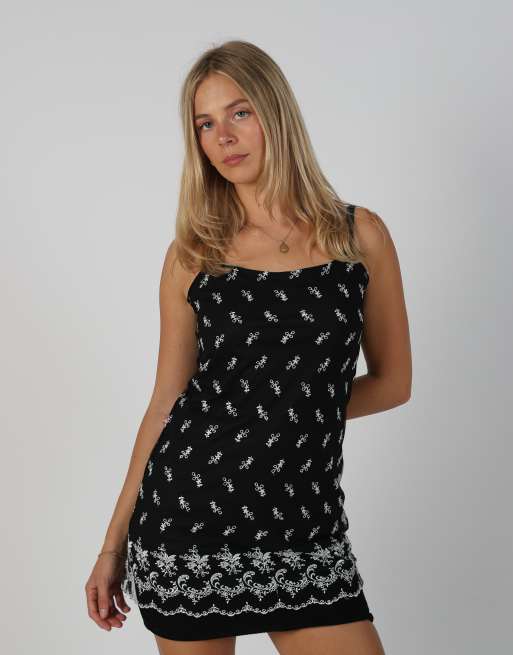 Vintage Unbranded S cami in black, 1 of 4