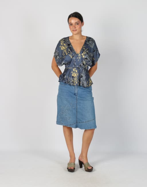 Vintage Unbranded S denim midi skirt in light blue
