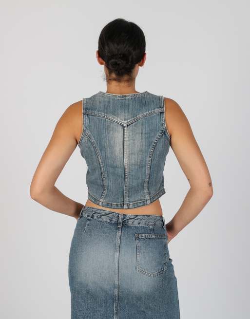 Vintage Unbranded S denim waistcoat in light blue, 2 of 4