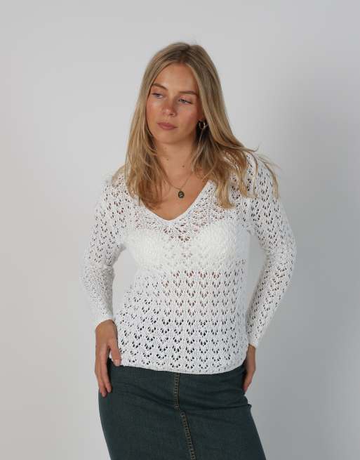 Vintage Unbranded S knitted top in white, 1 of 4