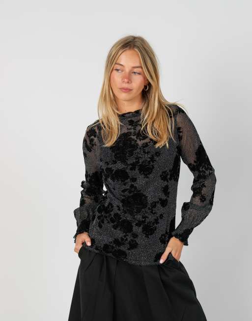 Vintage Unbranded S long sleeve top in black, 1 of 4