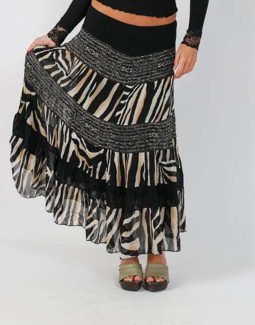Vintage Unbranded S woven maxi skirt in black, 2 of 4