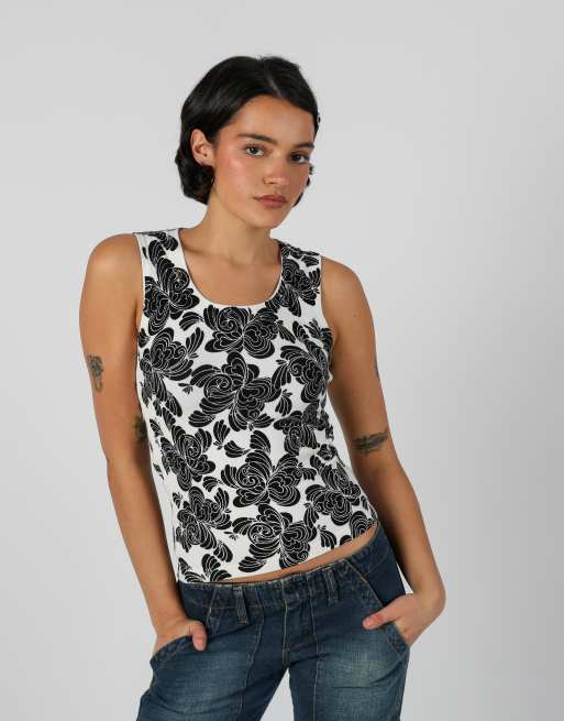 Vintage Unbranded S woven vest in white, 1 of 4