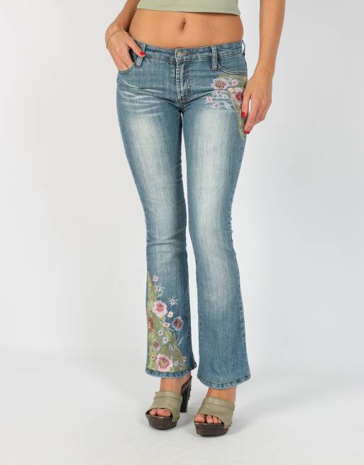 Vintage Unbranded XS bootcut jeans in light blue, 2 of 4
