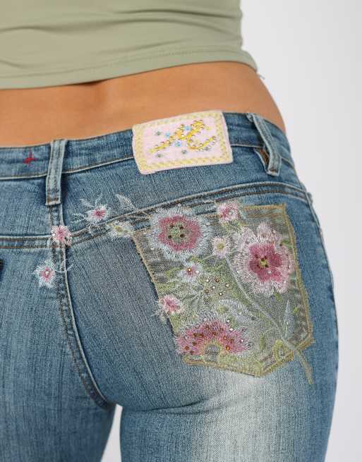 Vintage Unbranded XS bootcut jeans in light blue, 4 of 4