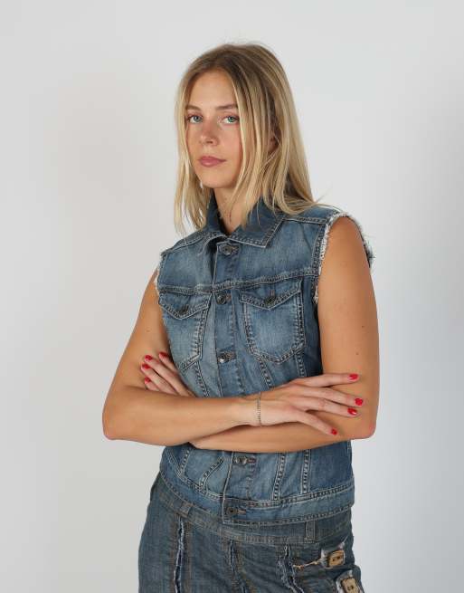 Vintage United Colours of Benetton S denim jacket in blue, 3 of 4