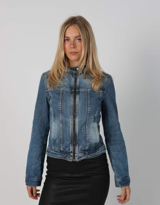 Vintage United Colours of Benetton S denim jacket in light blue, 1 of 4