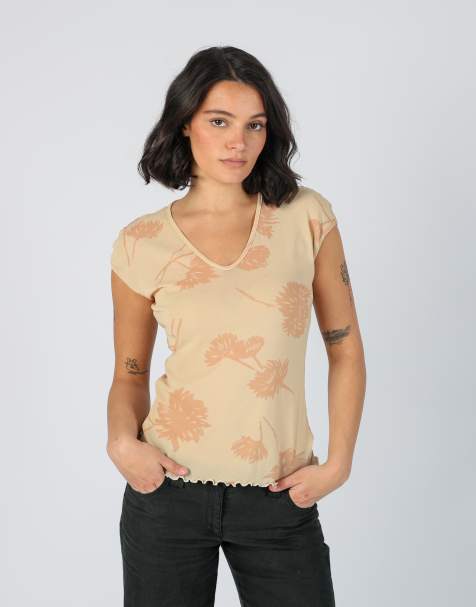 Vintage United Colours of Benetton S mesh top in peach - view 1