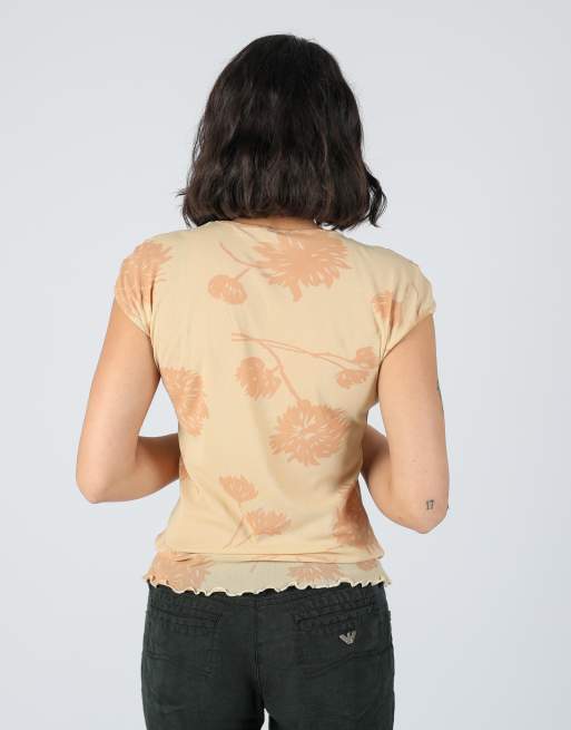 Vintage United Colours of Benetton S mesh top in peach, 2 of 4