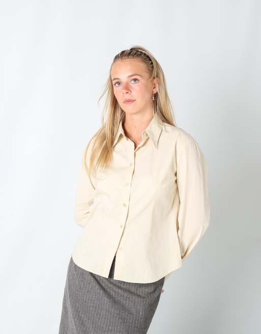 Vintage United Colours of Benetton S shirt in cream