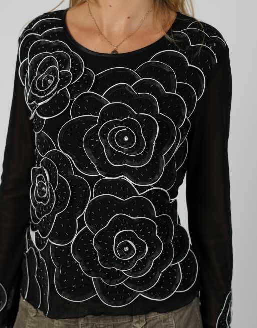 Vintage Urban Renewal M long sleeve top in black, 4 of 4