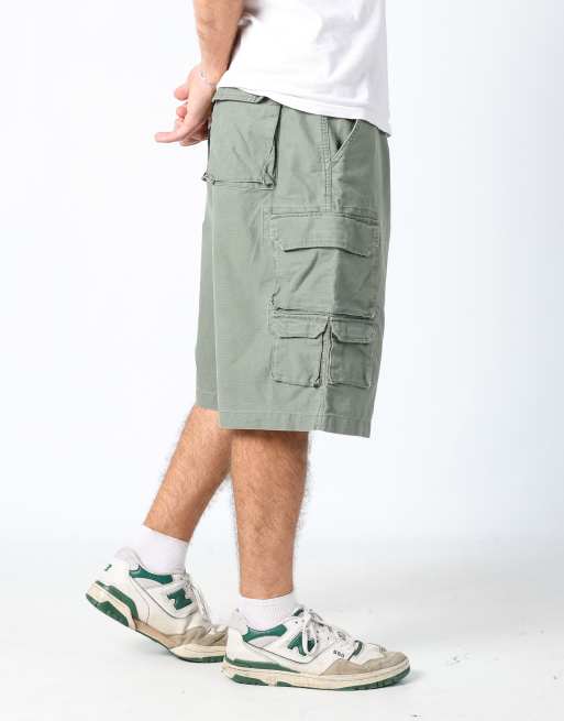 Vintage Woolrich 38x23 canvas cargo shorts in dark green, 4 of 4