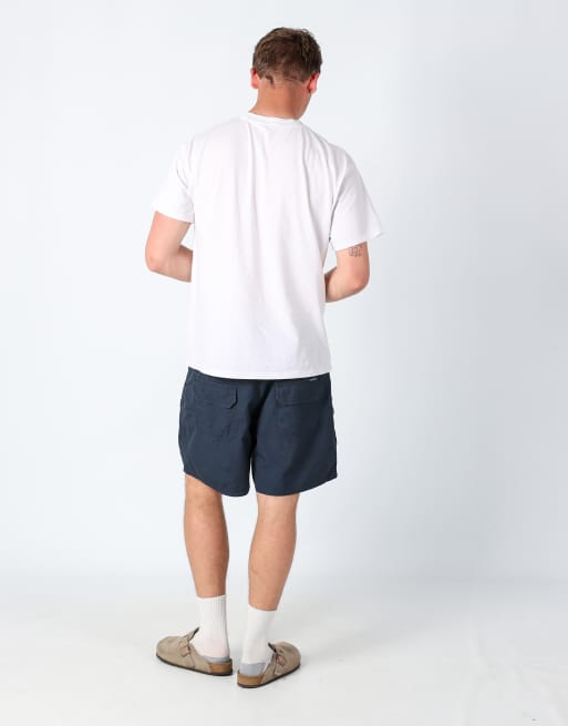 Vintage Woolrich 38x30 canvas cargo shorts in navy blue, 3 of 4