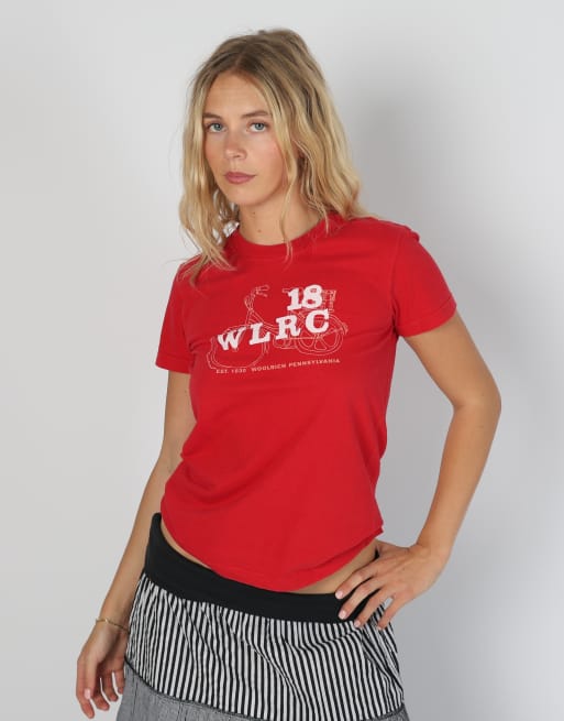 Vintage Woolrich M baby tee in red