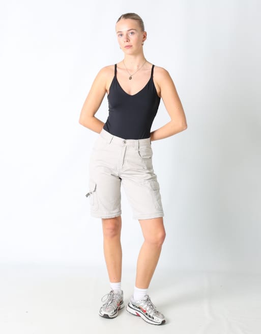 Vintage Wrangler 26x20 denim carpenter baggy jorts shorts in ivory, 2 of 4