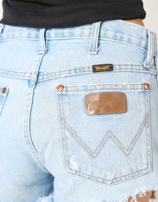 Vintage Wrangler 28x12 denim shorts in light blue, 4 of 4