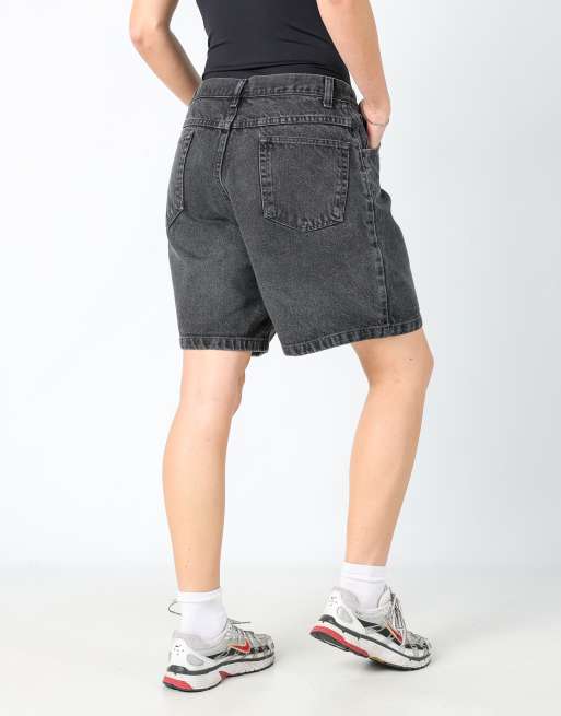 Vintage Wrangler 30x18 denim shorts in black, 2 of 4