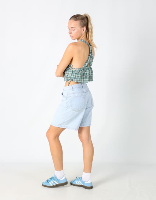 Vintage Wrangler 30x18 denim shorts in light blue, 3 of 4