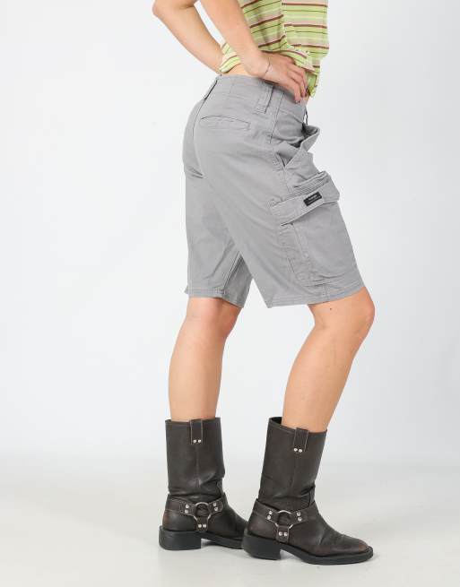 Vintage Wrangler 30x20 canvas cargo shorts in grey