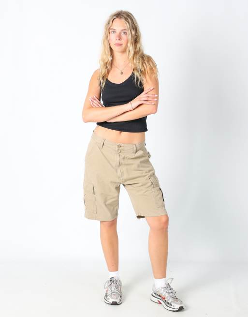 Vintage Wrangler 30x21 canvas cargo shorts in tan, 2 of 4