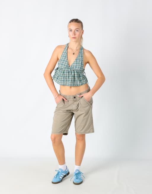 Vintage Wrangler 32x20 canvas cargo shorts in beige, 3 of 4