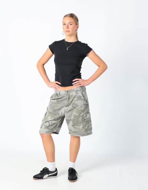Vintage Wrangler 32x21 canvas cargo shorts light grey