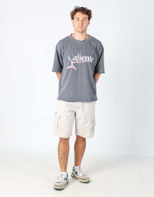 Vintage Wrangler 32x22 canvas cargo shorts in white