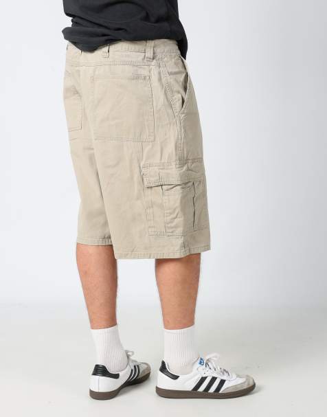 Vintage Wrangler 32x25 canvas cargo shorts in tan - view 1