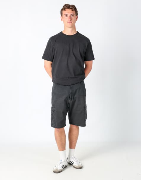 Vintage Wrangler 32x28 canvas cargo shorts in black - view 1