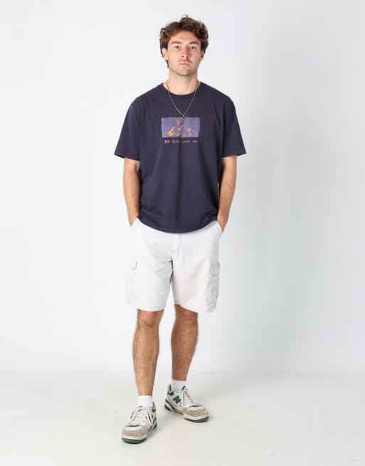 Vintage Wrangler 32x29 canvas cargo shorts in tan