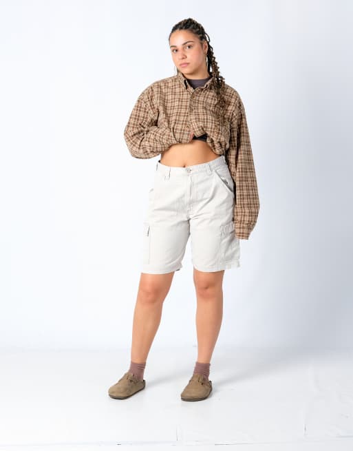 Vintage Wrangler 33x21 Canvas Cargo Shorts Beige