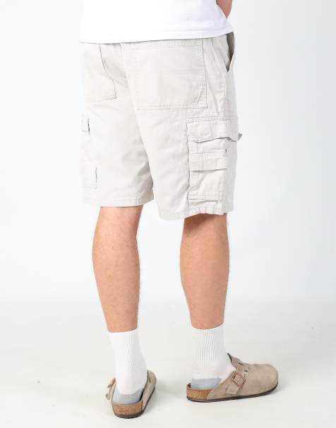 Vintage Wrangler 33x21 canvas cargo shorts in ivory - view 1