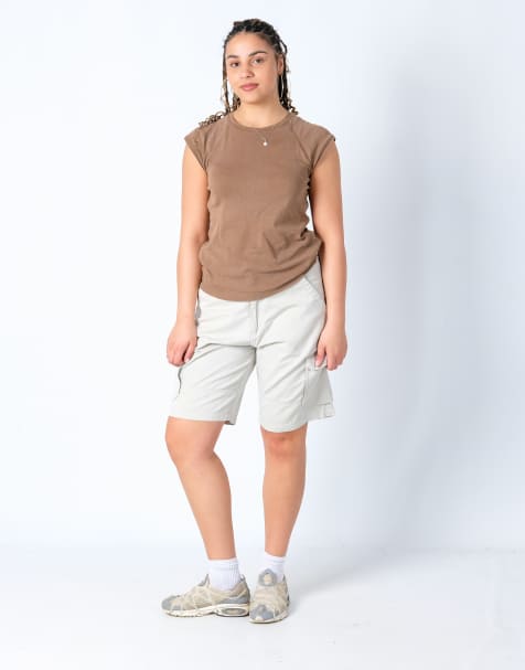 Vintage Wrangler 33x22 Canvas Cargo Shorts Beige - view 1