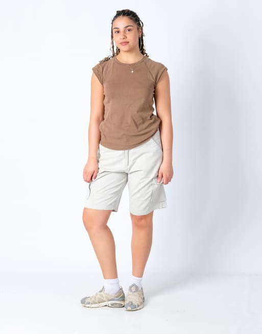 Vintage Wrangler 33x22 Canvas Cargo Shorts Beige