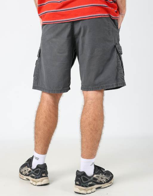 Vintage Wrangler 34x20 canvas cargo shorts in grey, 4 of 4