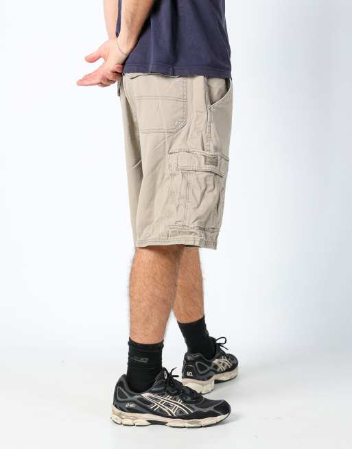 Vintage Wrangler 36x22 canvas cargo shorts tan, 3 of 4