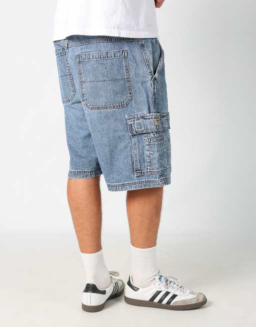 Vintage Wrangler 36x22 denim carpenter baggy jorts shorts in blue, 2 of 4