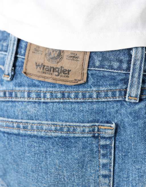 Vintage Wrangler 36x22 denim jorts shorts in light blue, 4 of 4