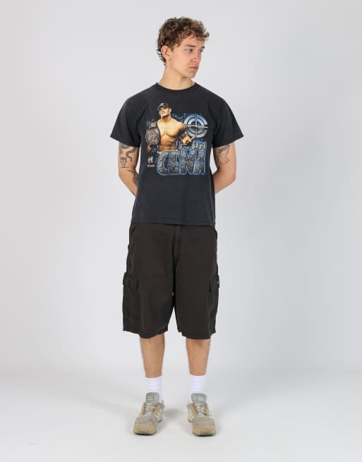 Vintage Wrangler 36x23 canvas cargo shorts in black, 2 of 4