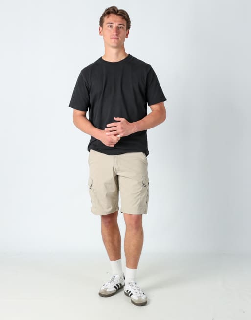 Vintage Wrangler 36x25 canvas cargo shorts in tan