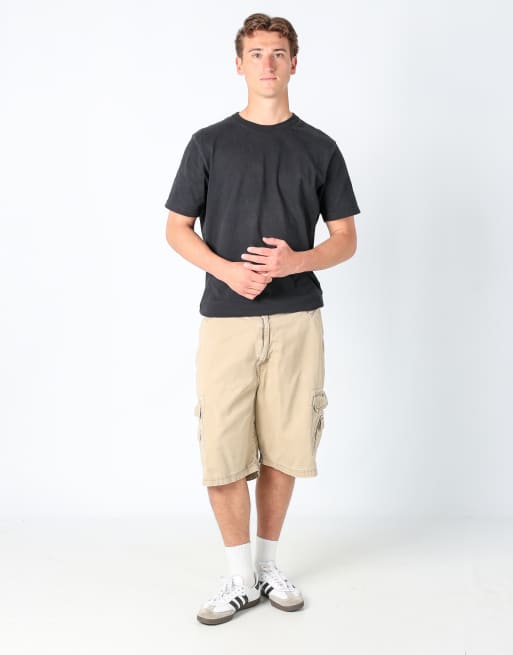 Vintage Wrangler 36x28 canvas cargo shorts in tan